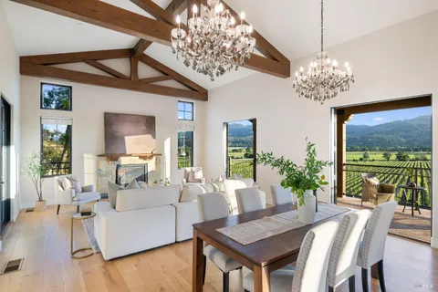 $2,898,000 | 4018 Silverado Trail North, Calistoga, CA 94515