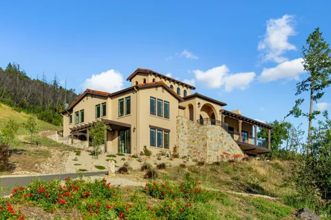 $2,898,000 | 4018 Silverado Trail North, Calistoga, CA 94515