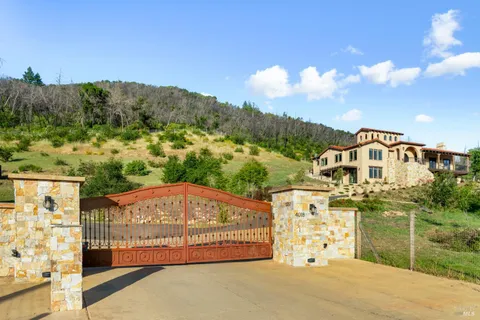 $2,898,000 | 4018 Silverado Trail North, Calistoga, CA 94515