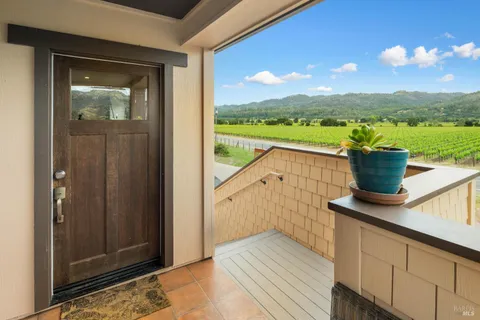 $2,898,000 | 4018 Silverado Trail North, Calistoga, CA 94515