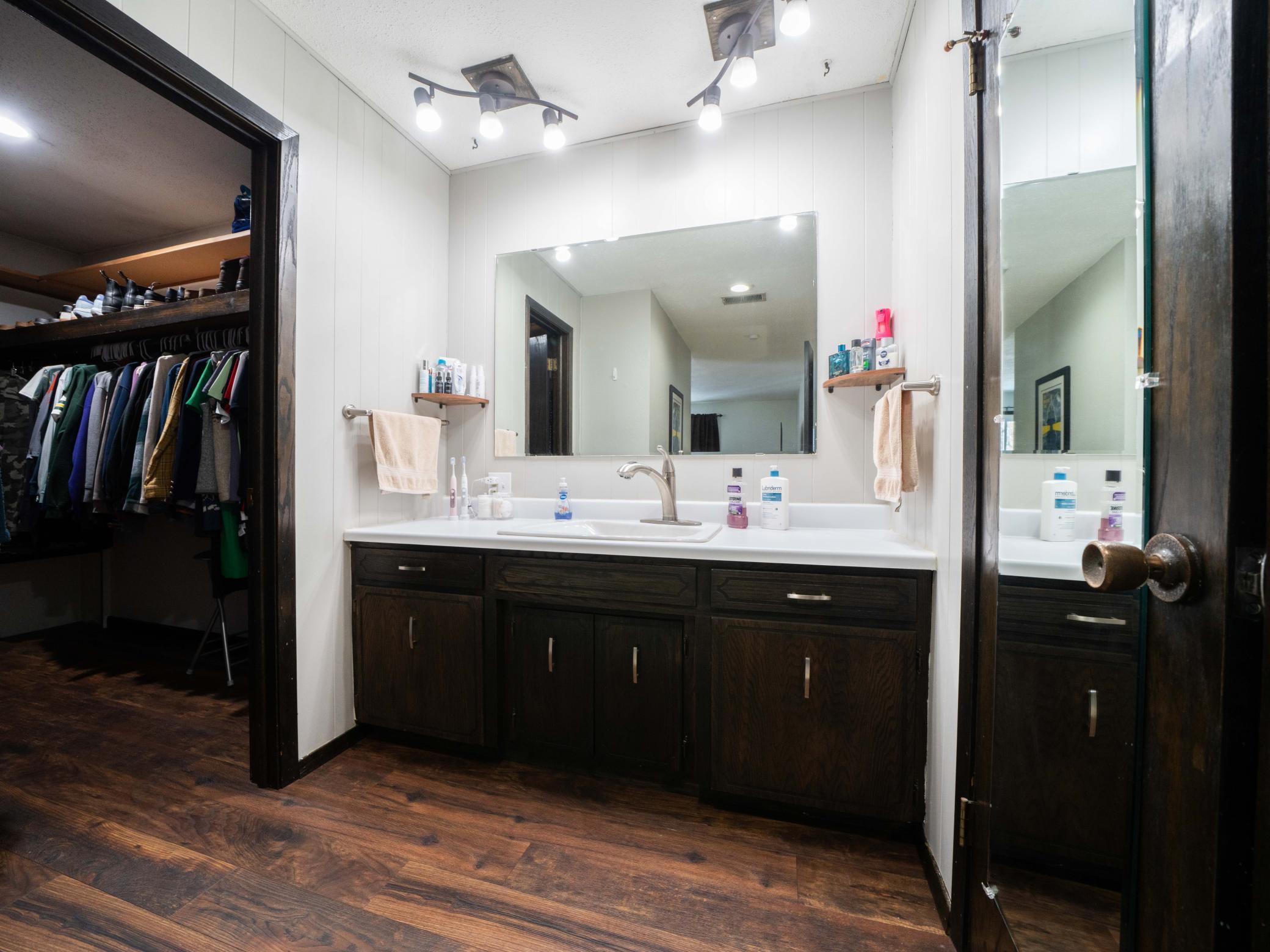 1708 Woodland Road St. Cloud, MN 56304 - Photo 11 of 54