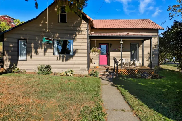 $296,000 | 602 West Bartlett Street, Oakesdale, WA 99158