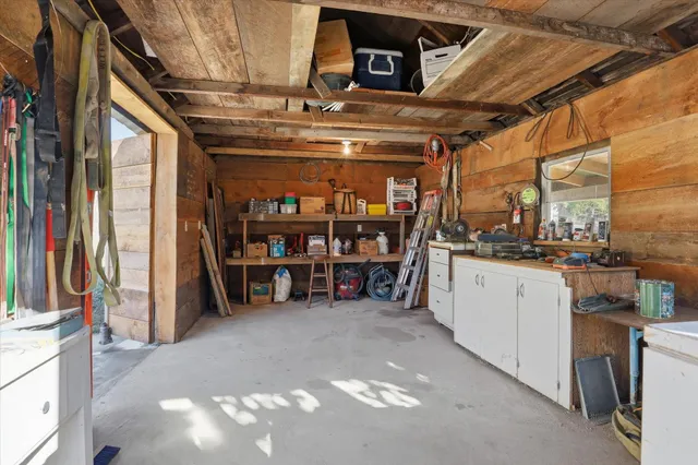 $296,000 | 602 West Bartlett Street, Oakesdale, WA 99158