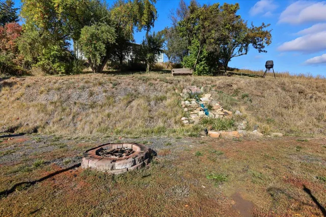 $296,000 | 602 West Bartlett Street, Oakesdale, WA 99158