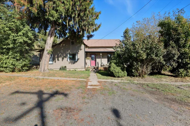 $296,000 | 602 West Bartlett Street, Oakesdale, WA 99158