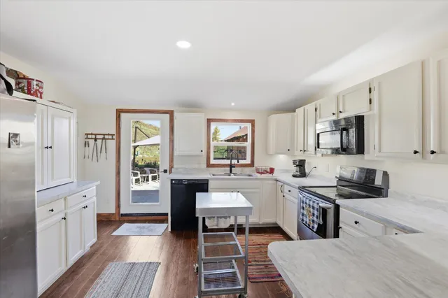 $296,000 | 602 West Bartlett Street, Oakesdale, WA 99158