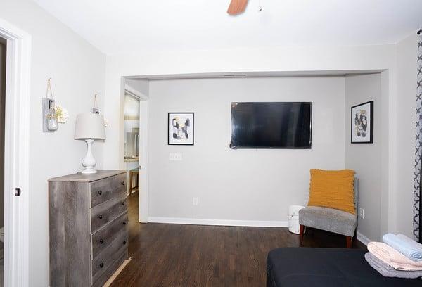 861 Norwood Road Southeast Atlanta, GA 30315 - Photo 6 of 19 Gallery Image 6