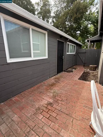 $830,000 | 2100 94th Avenue, Oakland, CA 94603