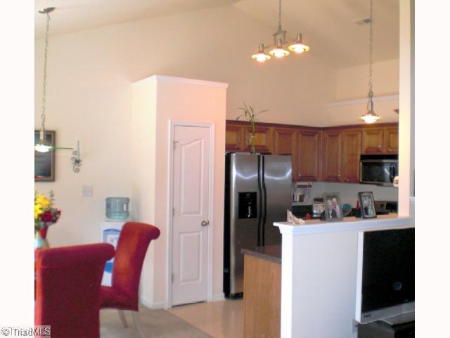 2157 Rindle Drive High Point, NC 27262 - Photo 8 of 16 Kitchen.