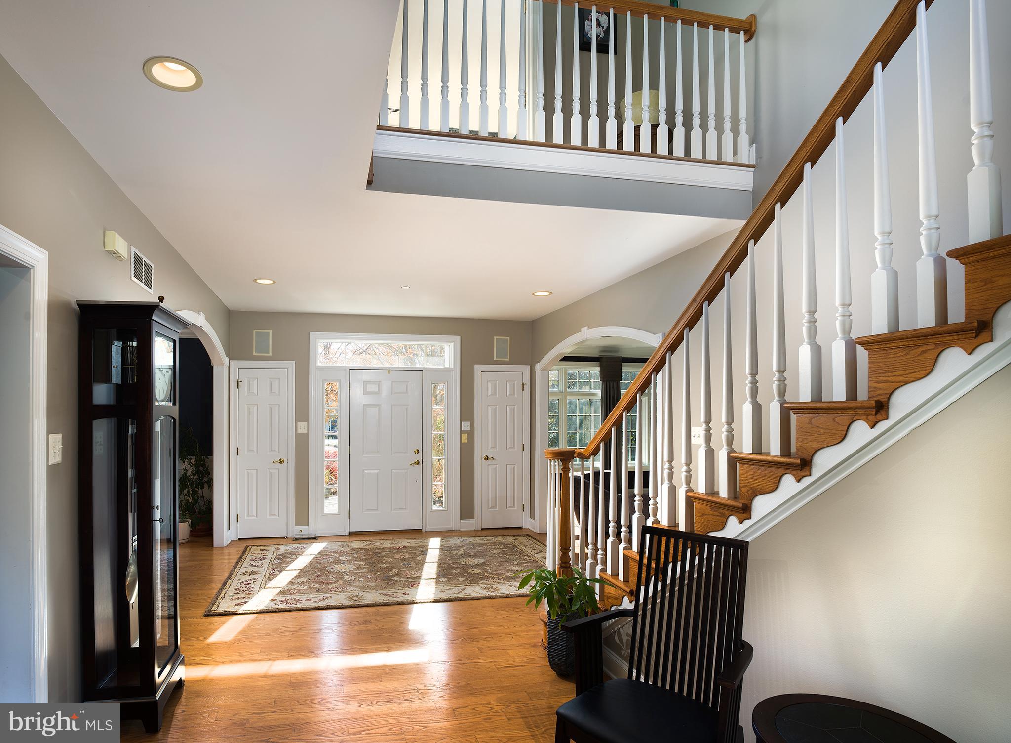 123 Springtree Road Newtown Square, PA 19073 - Photo 5 of 43 Foyer