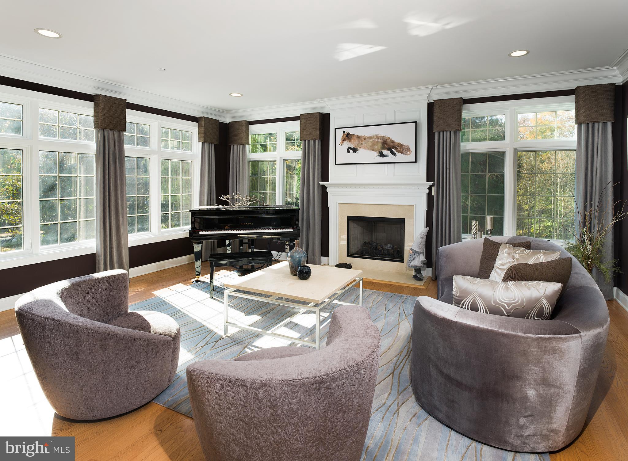 123 Springtree Road Newtown Square, PA 19073 - Photo 8 of 43 Living Room