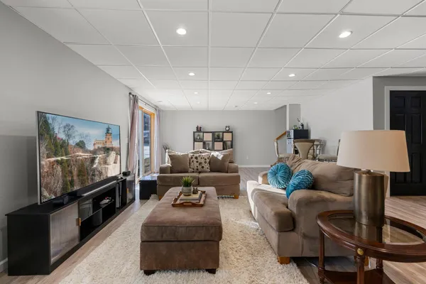 $575,000 | 1304 155th Lane Northwest, Andover, MN 55304