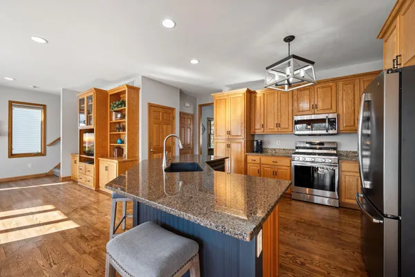 $575,000 | 1304 155th Lane Northwest, Andover, MN 55304