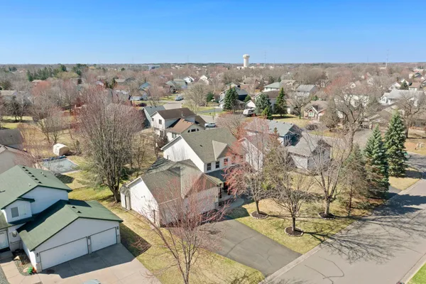 $575,000 | 1304 155th Lane Northwest, Andover, MN 55304