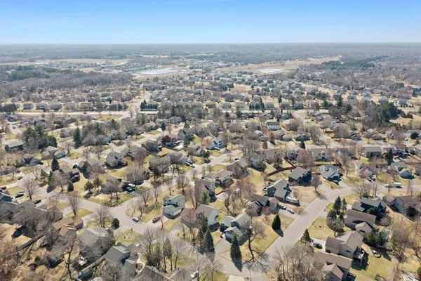 $575,000 | 1304 155th Lane Northwest, Andover, MN 55304