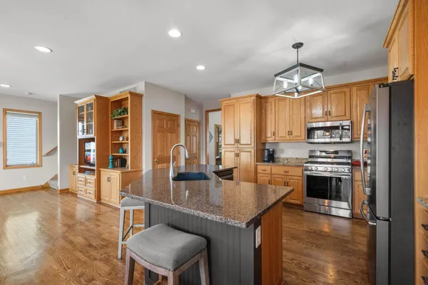 $575,000 | 1304 155th Lane Northwest, Andover, MN 55304