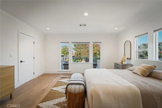 $7,500 | 5115 West Boulevard, Los Angeles, CA 90043