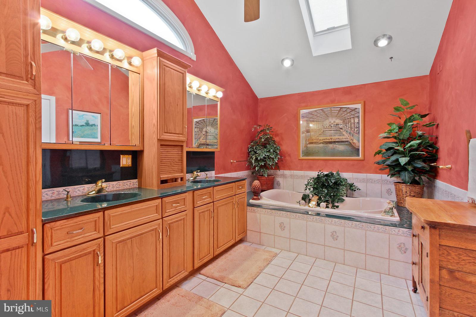 12 Lisa Road Sinking Spring, PA 19608 - Photo 15 of 30