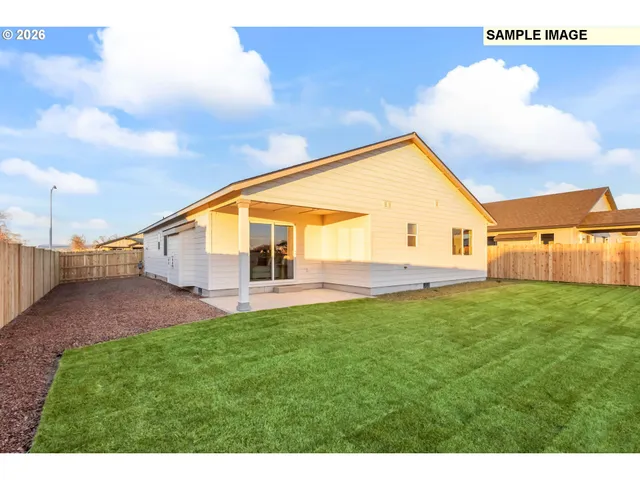 $359,997 | 855 Northeast Laurel Springs Drive, Hermiston, OR 97838