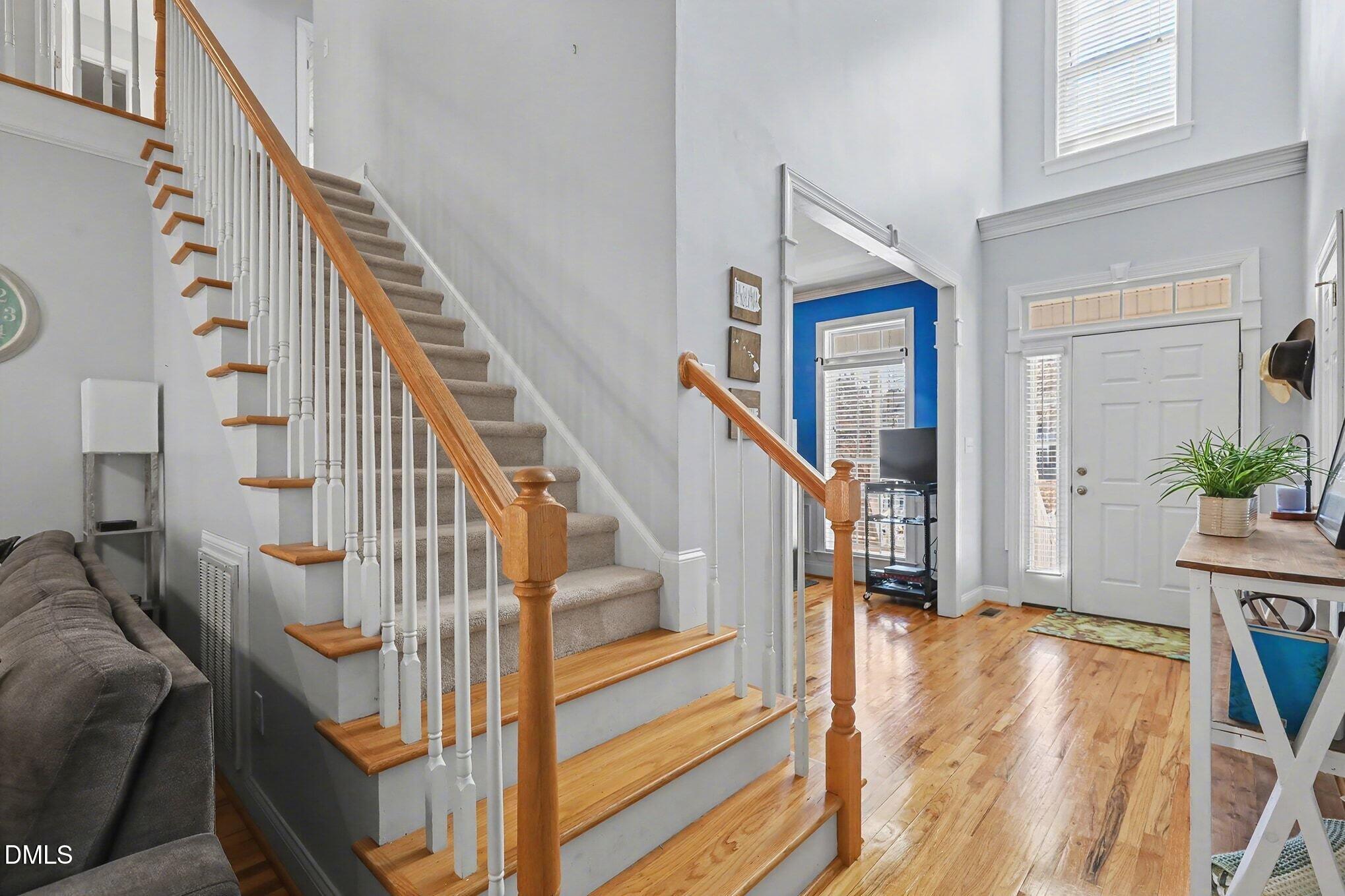 425 Ruth Circle Fuquay-Varina, NC 27526 - Photo 9 of 42 009_file_2787 - Copy