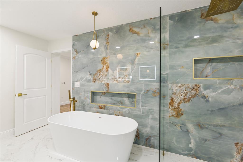 1732 Lakeview Road Clearwater, FL 33756 - Photo 27 of 38 Gallery Image 27