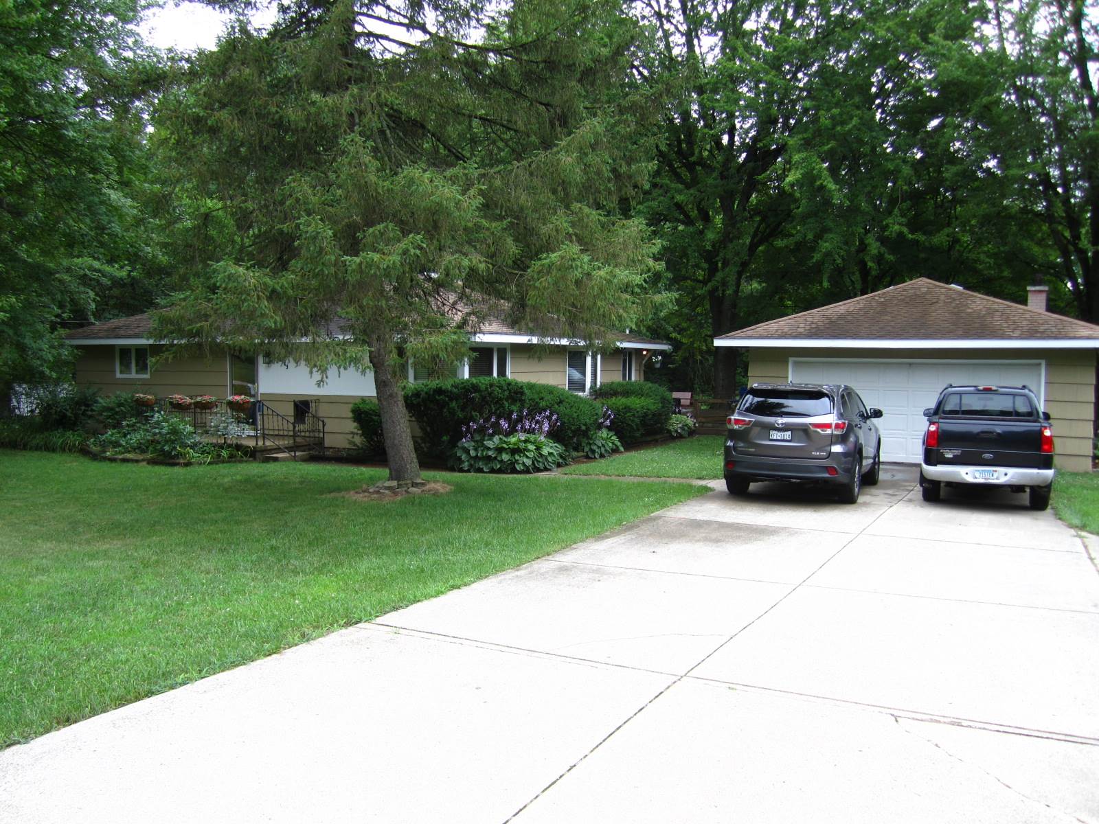56749 Pear Road South Bend, IN 46619 - Photo 1 of 36 Gallery Image 1