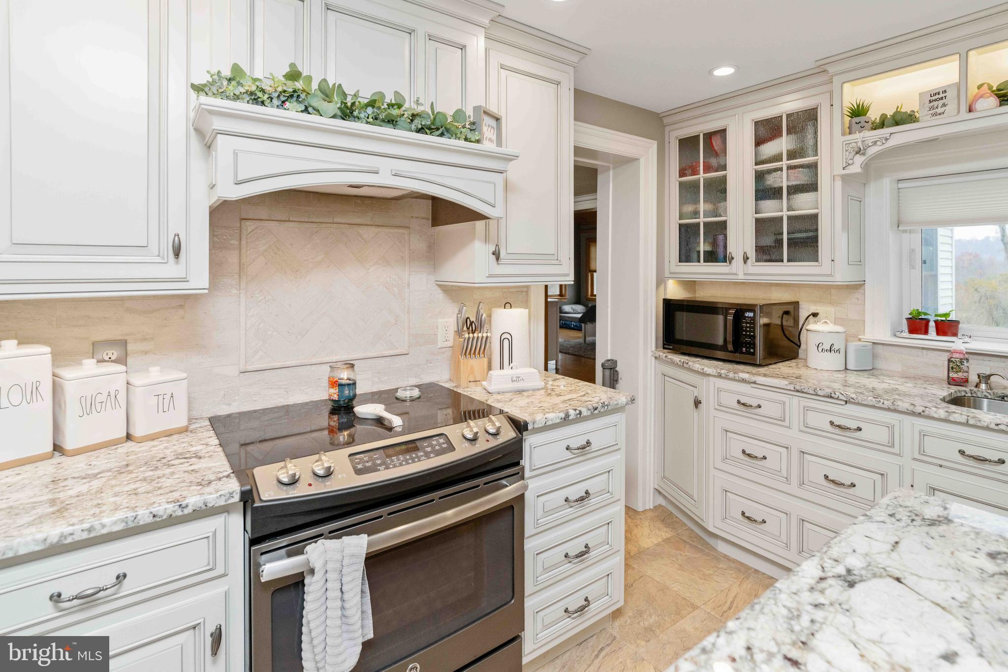 100 Pineland Road Birdsboro, PA 19508 - Photo 42 of 67 Gas Range