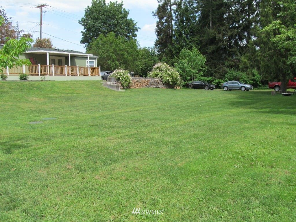 7470 Riverside Road East Sumner, WA 98390 - Photo 2 of 24