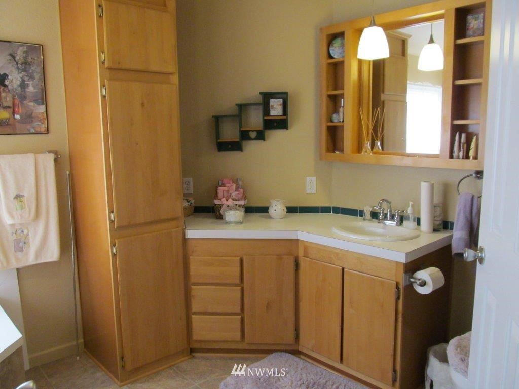 7470 Riverside Road East Sumner, WA 98390 - Photo 12 of 24