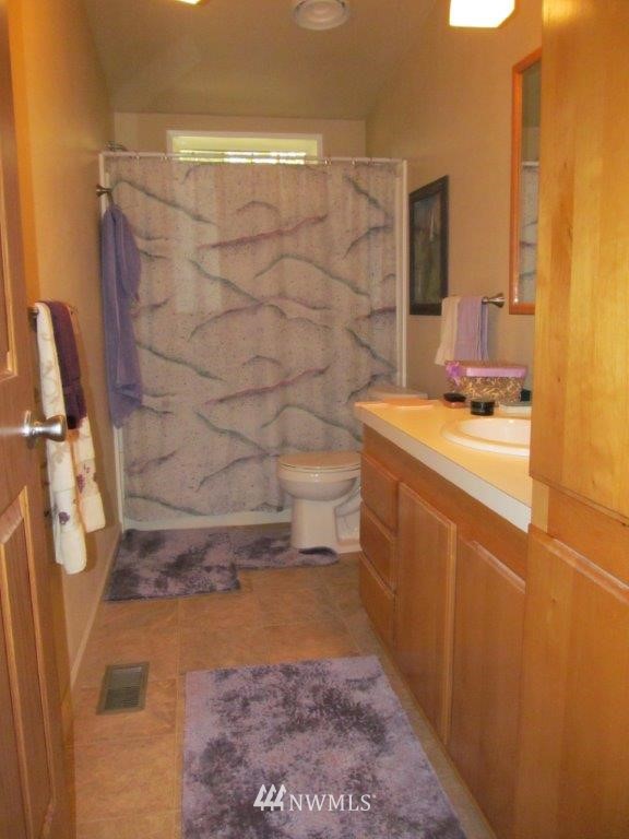 7470 Riverside Road East Sumner, WA 98390 - Photo 15 of 24