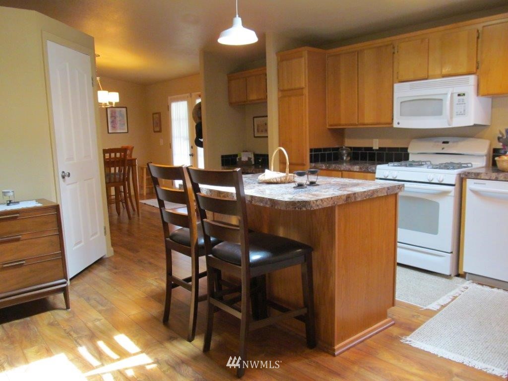 7470 Riverside Road East Sumner, WA 98390 - Photo 8 of 24