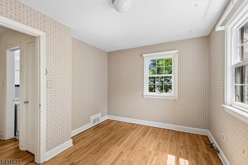 106 Gallows Hill Road Cranford, NJ 07016 - Photo 16 of 27