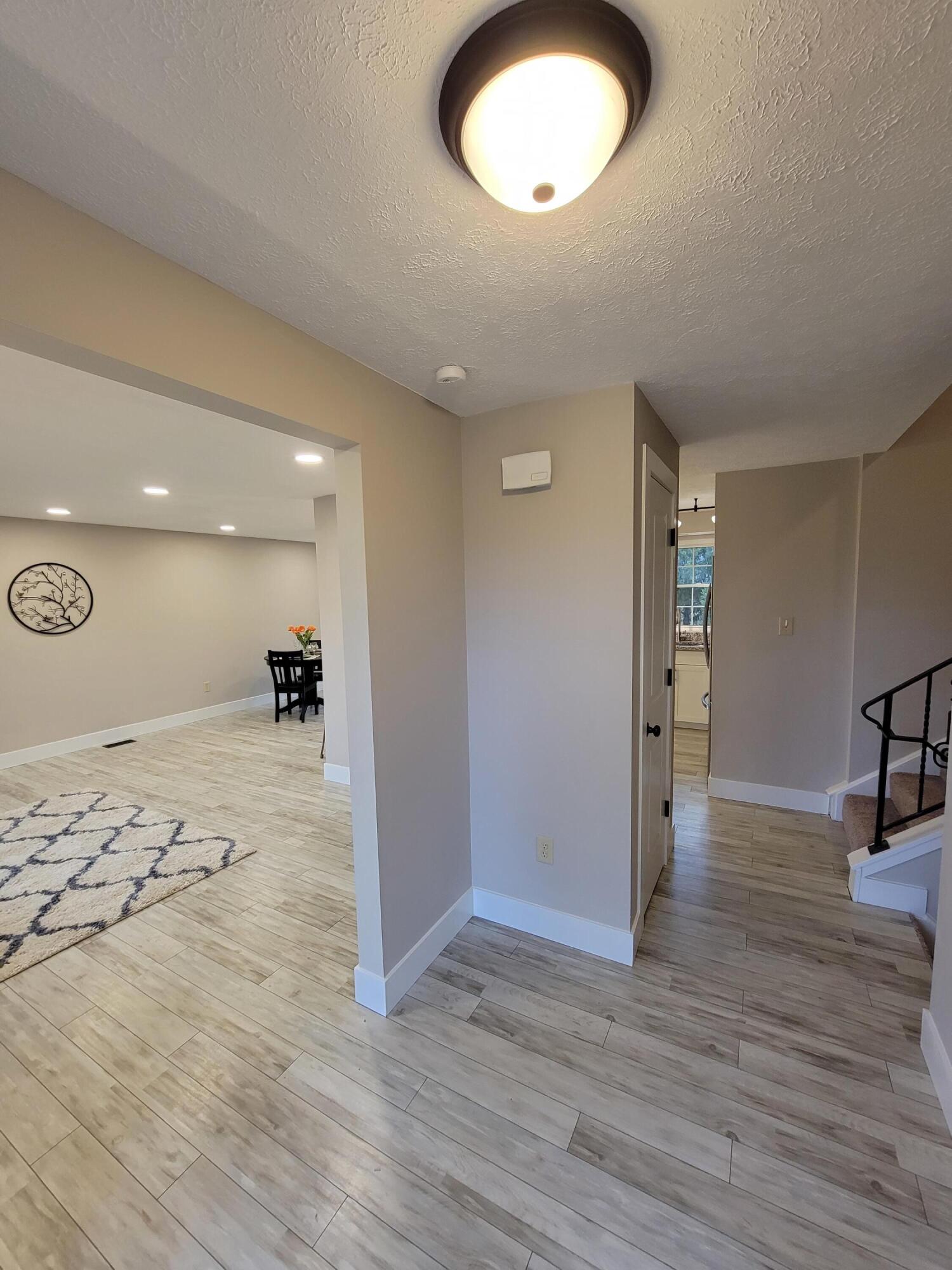624 Oneida Drive Springfield, OH 45502 - Photo 7 of 37