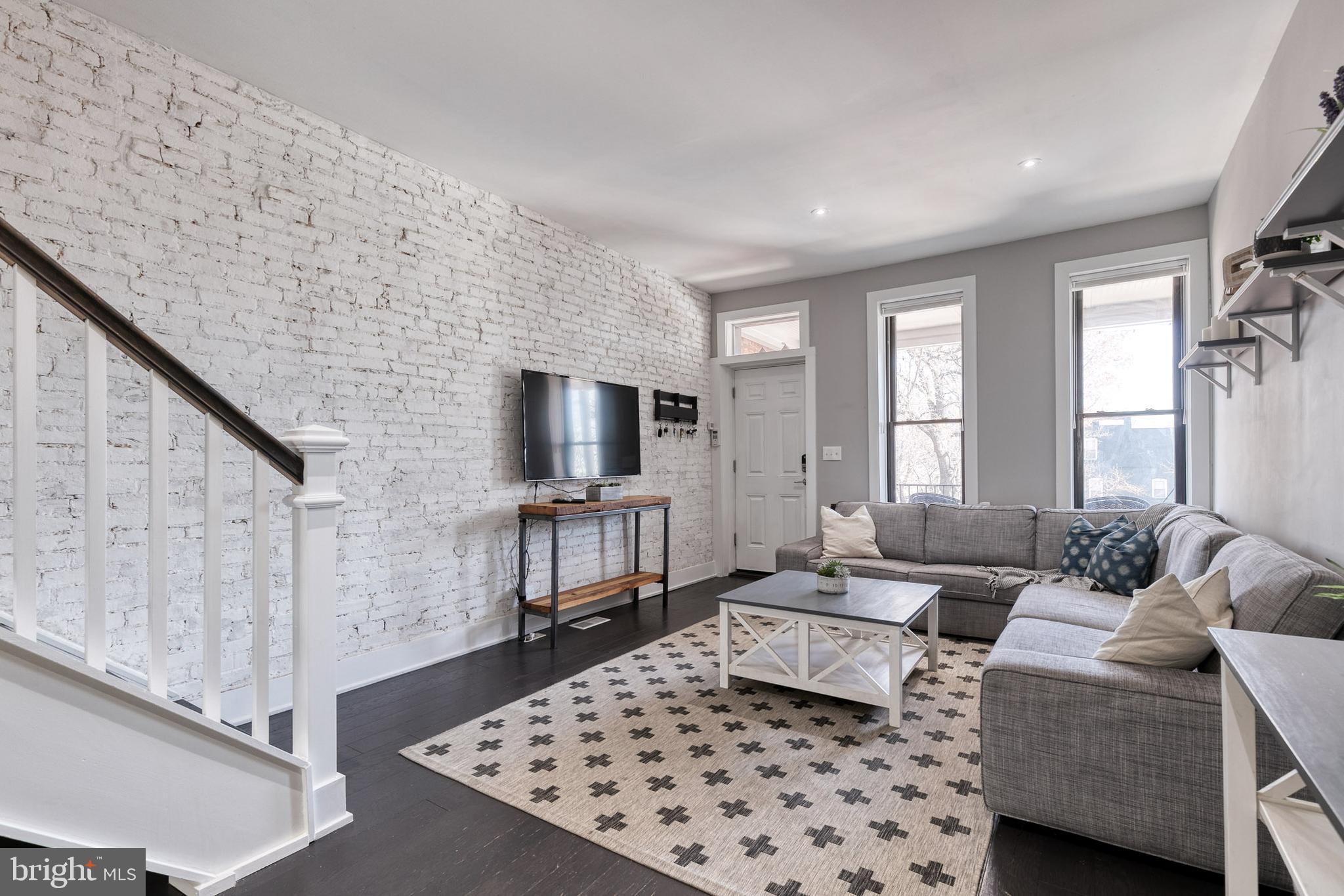 3250 Keswick Road Baltimore, MD 21211 - Photo 10 of 58 Gallery Image 10