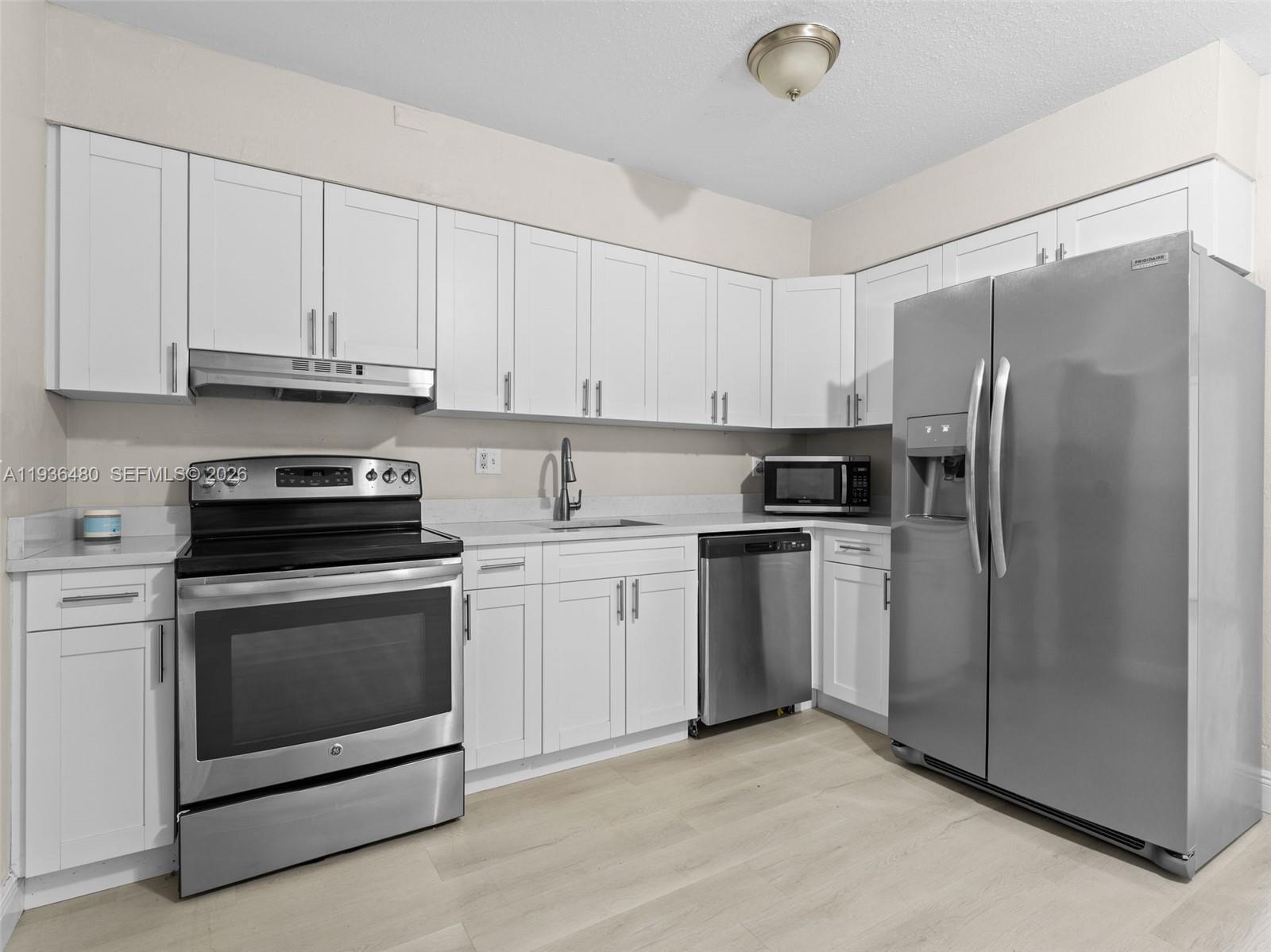 5880 Northwest 19th Street, Unit A Sunrise, FL 33313 - Photo 23 of 32