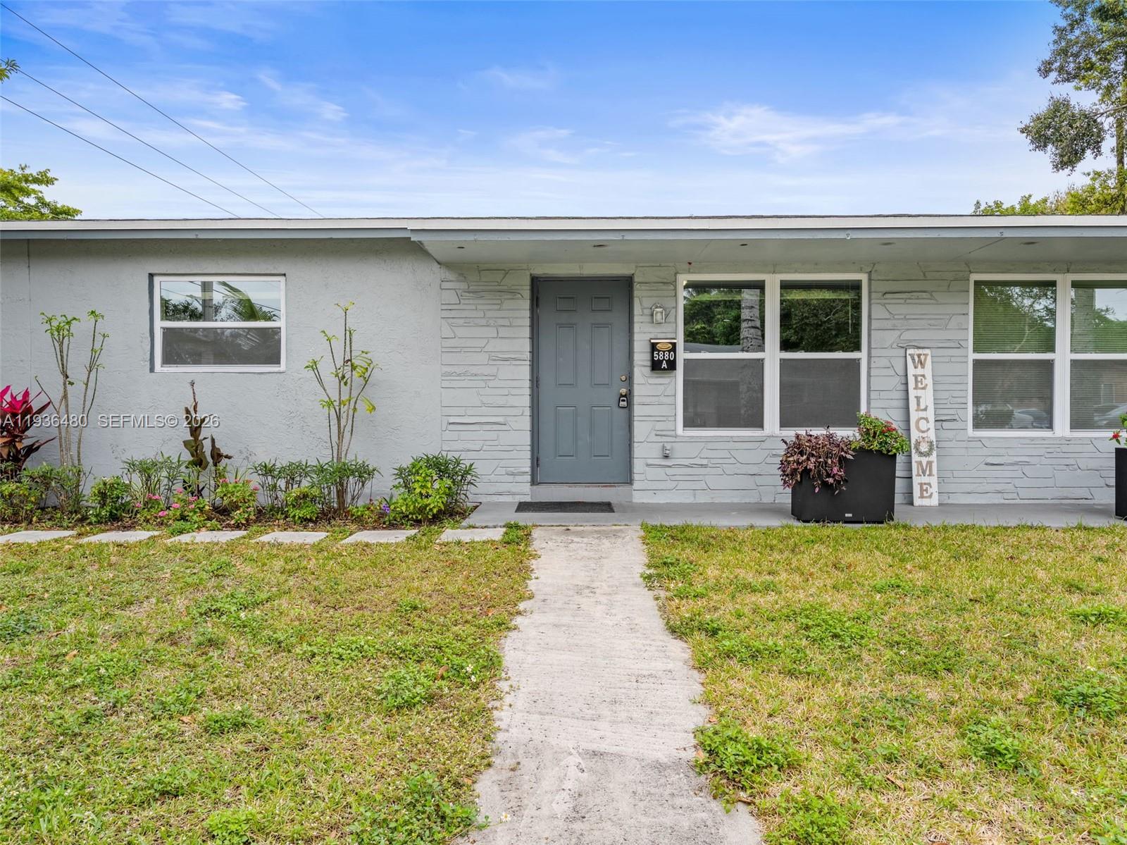 5880 Northwest 19th Street, Unit A Sunrise, FL 33313 - Photo 31 of 32