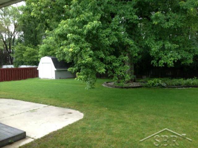 121 East Sugnet Road Midland, MI 48642 - Photo 12 of 19 20362646-11.JPG
