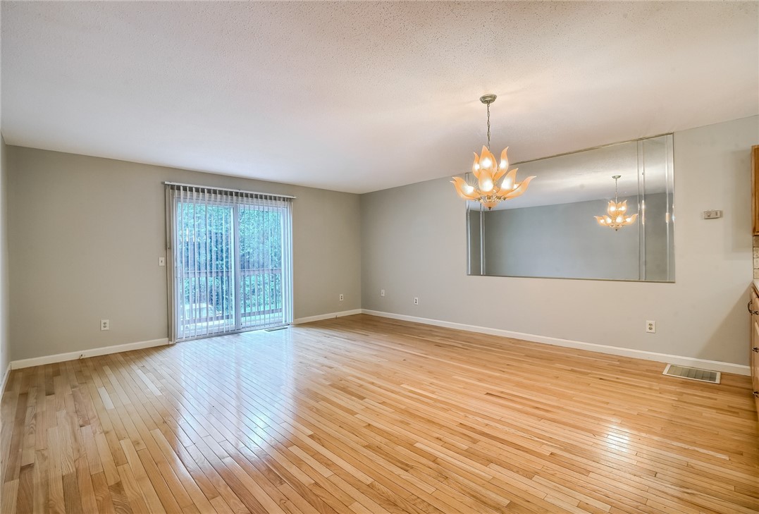 4 Smithfield Road, Unit 40 North Providence, RI 02904 - Photo 2 of 14 Gorgeous hardwood floors in dining and living room!