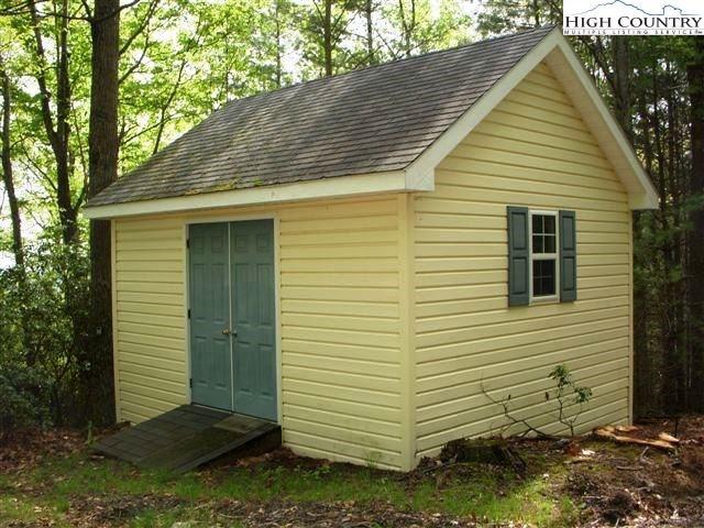 1292 Ben Miller Road Deep Gap, NC 28618 - Photo 28 of 31 a view of a small house