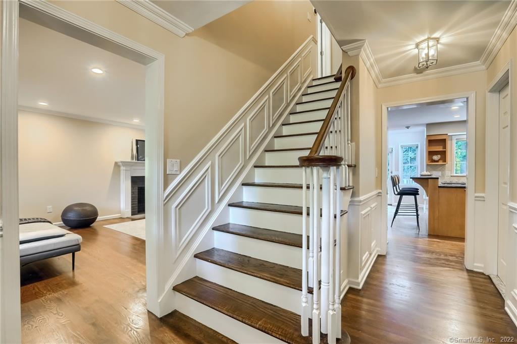 7 Richmond Drive, Darien, CT 06820 Compass
