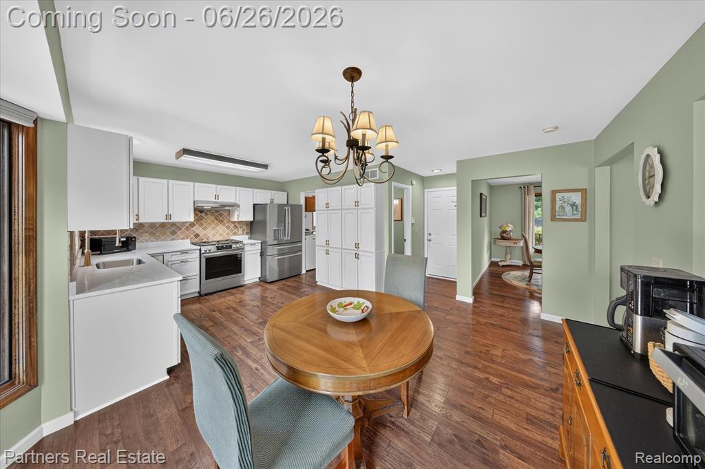 627 West Caledonia Street Howell, MI 48843 - Photo 15 of 66