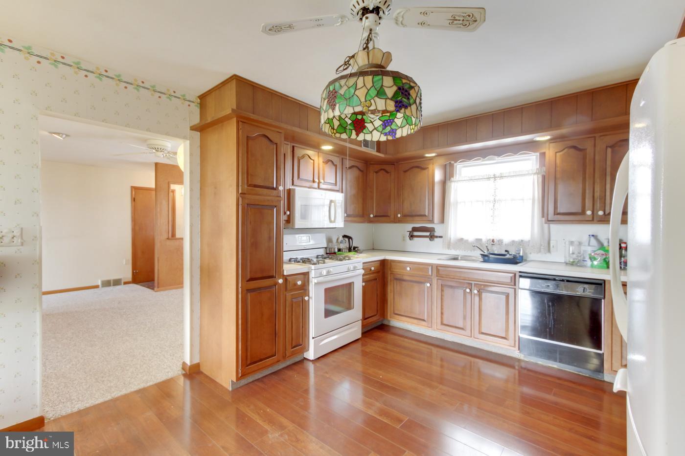 348 Slab Road Delta, PA 17314 - Photo 12 of 28 Gallery Image 12