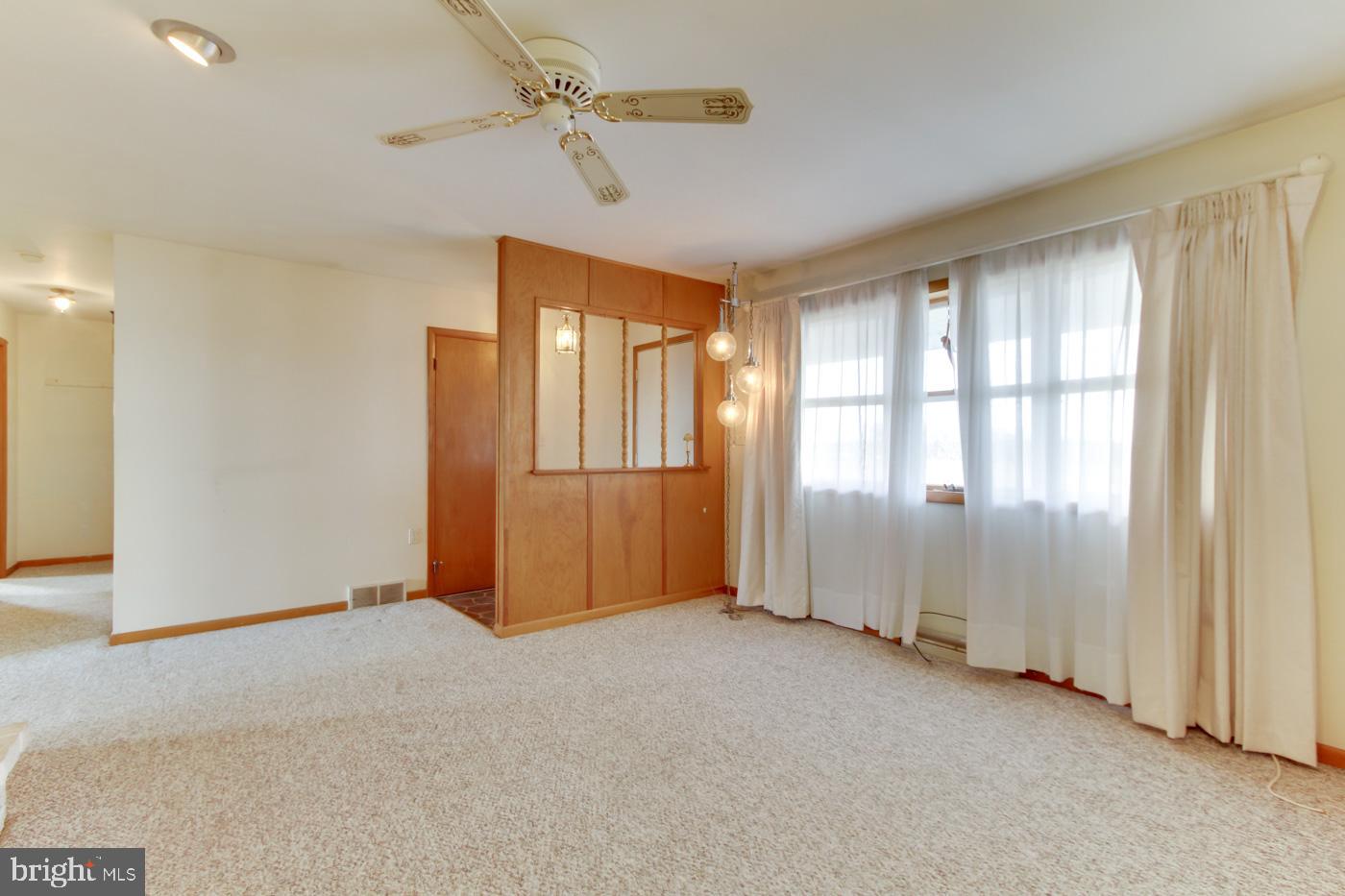 348 Slab Road Delta, PA 17314 - Photo 3 of 28 Gallery Image 3