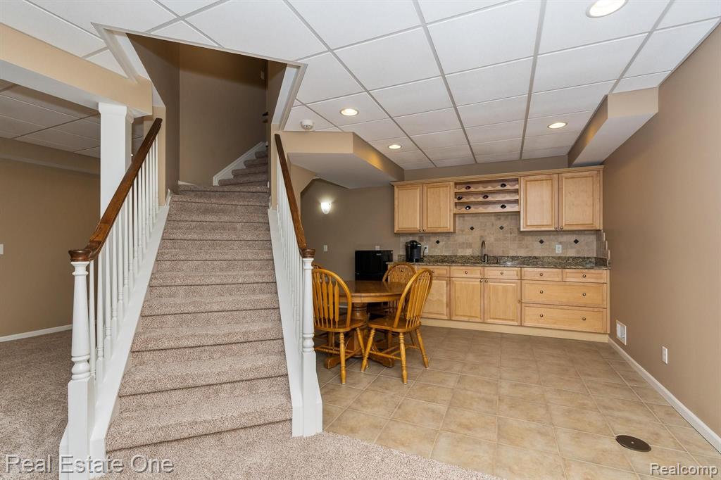 1177 Chesapeake Rochester Hills, MI 48307 - Photo 47 of 63