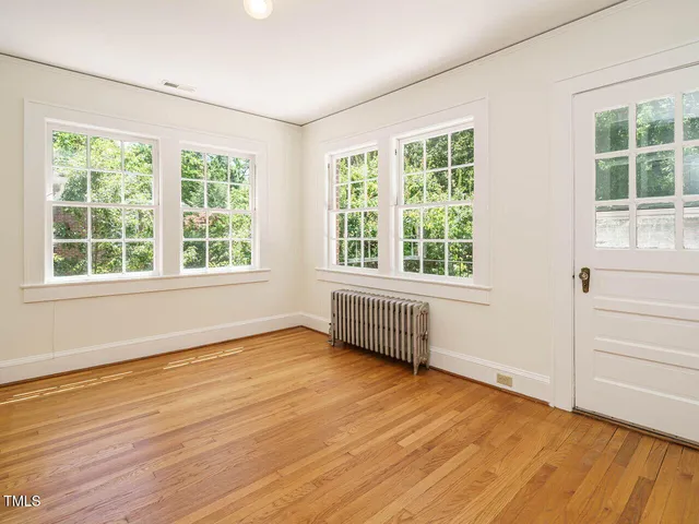 $1,100,000 | 907 West Johnson Street, Raleigh, NC 27605