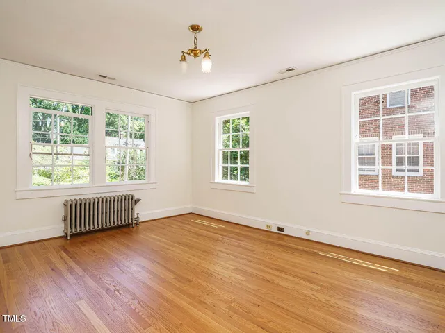 $1,100,000 | 907 West Johnson Street, Raleigh, NC 27605