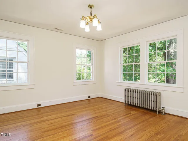 $1,100,000 | 907 West Johnson Street, Raleigh, NC 27605