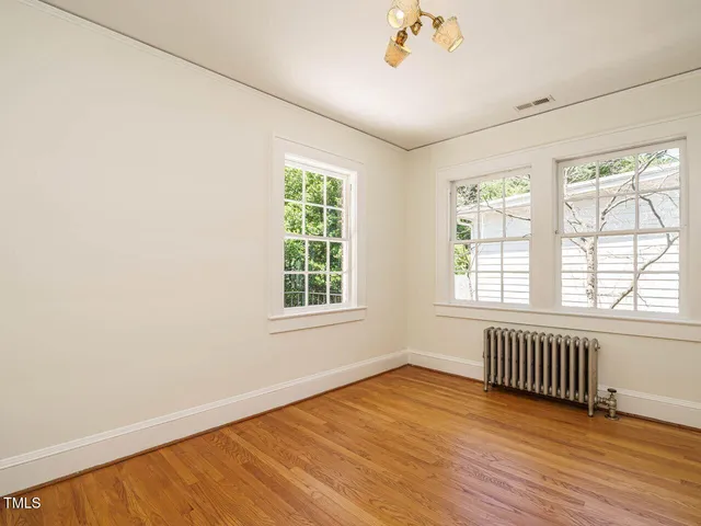 $1,100,000 | 907 West Johnson Street, Raleigh, NC 27605