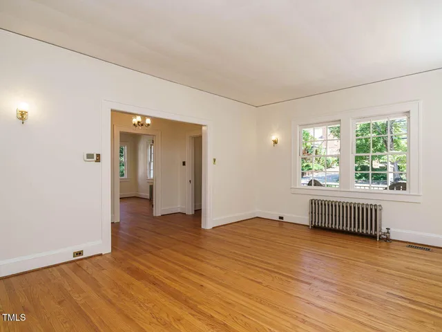 $1,100,000 | 907 West Johnson Street, Raleigh, NC 27605