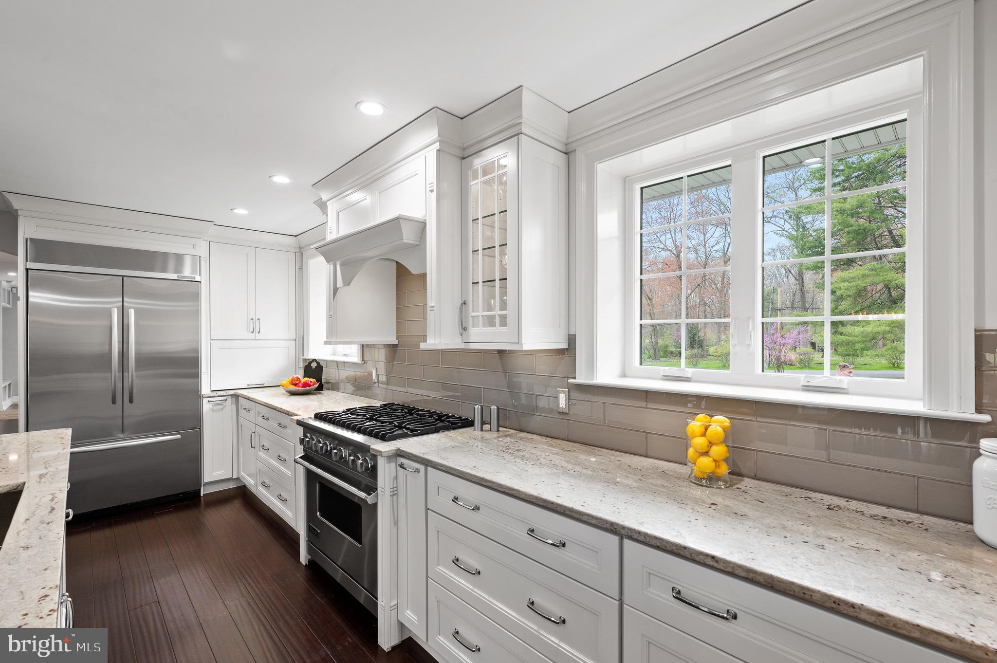 13 Laurel Circle Malvern, PA 19355 - Photo 17 of 84 Kitchen with Upgraded Stainless Steel Appliances